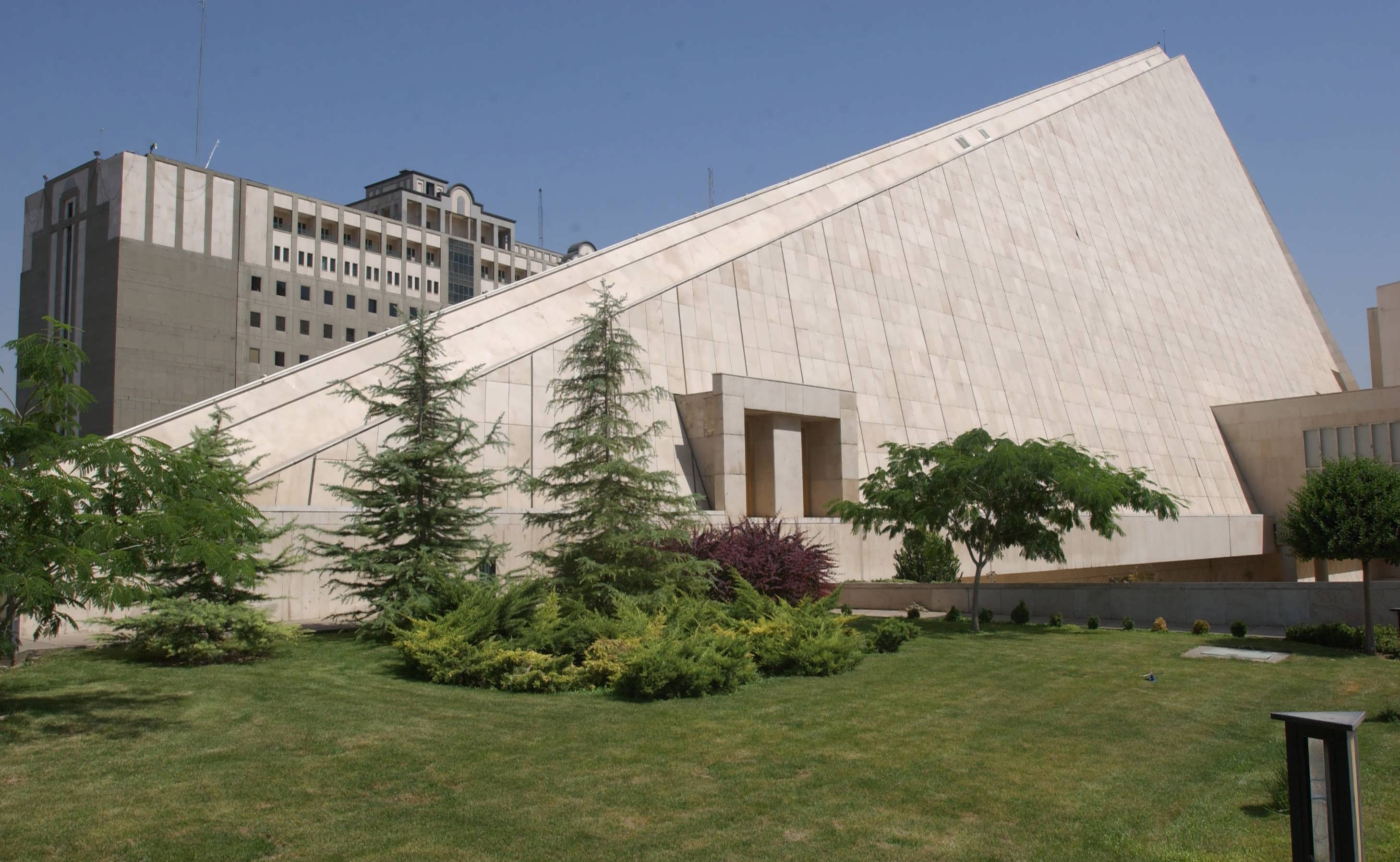 پروژه میدان بهارستان تهران